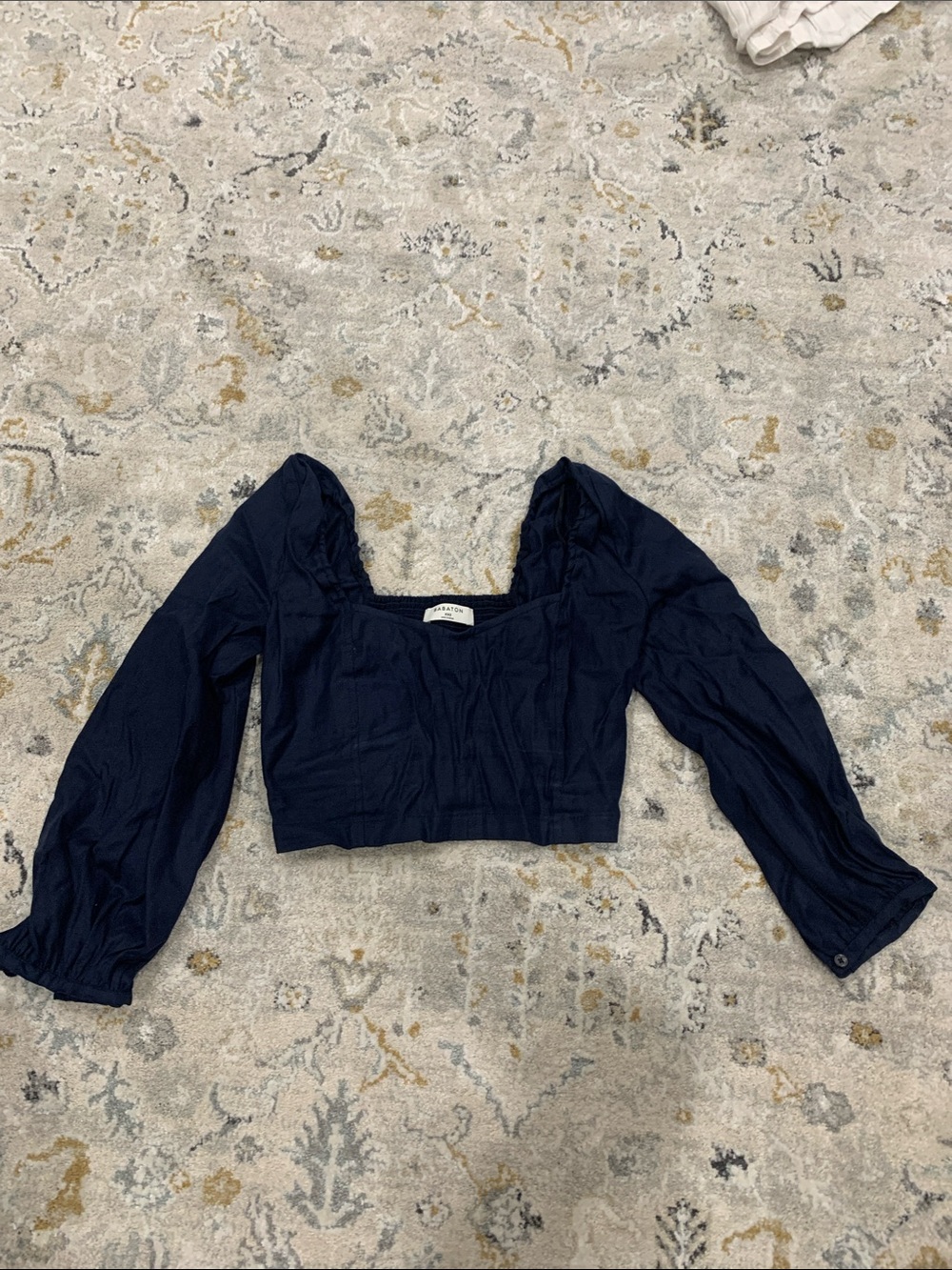 Aritzia: Babaton Navy Square-Neck Cropped Puff Sleeve Top